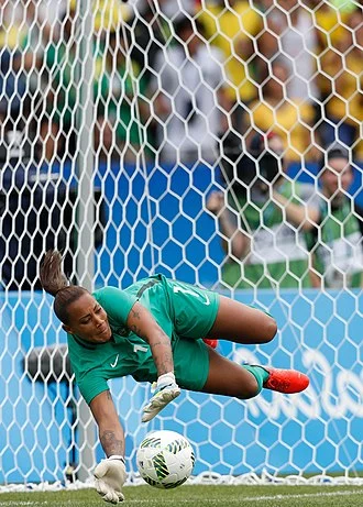 Bárbara (footballer) height profile photo