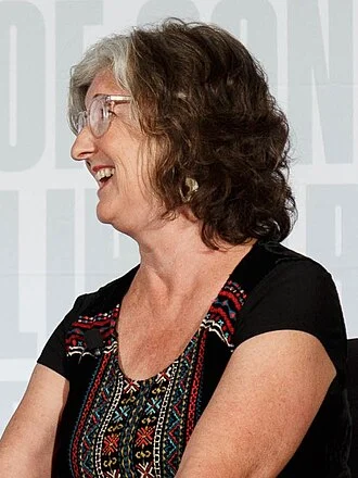 Barbara Kingsolver height profile photo