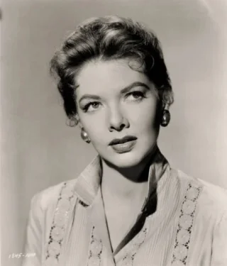 Barbara Lawrence height profile photo