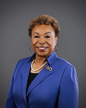 Barbara Lee height profile photo
