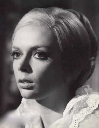 Barbara Steele height profile photo
