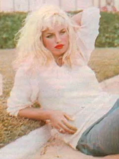 Barbara Valentin height profile photo