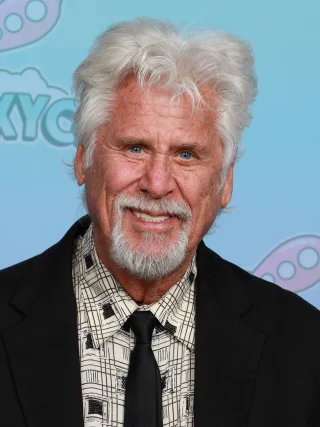 Barry Bostwick height profile photo