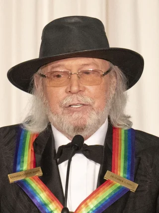 Barry Gibb height profile photo