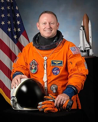 Barry Wilmore height profile photo