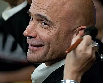 Bas Rutten height profile photo