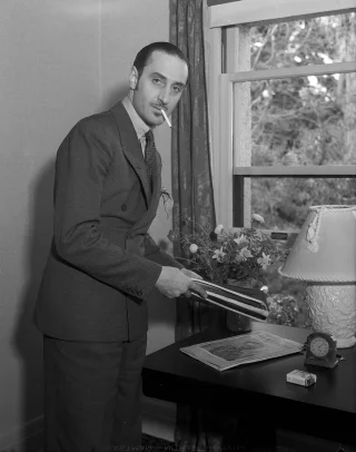 Basil Rathbone height profile photo