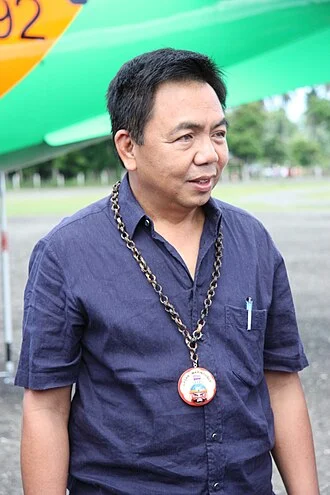 Bayani Fernando height profile photo