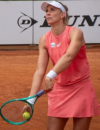 Beatriz Haddad Maia height profile photo