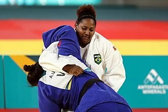 Beatriz Souza height profile photo