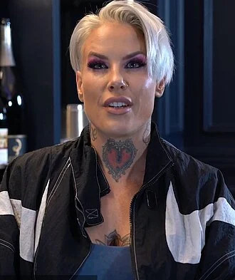 Bec Rawlings height profile photo