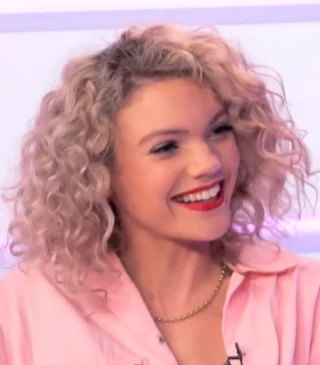 Becca Dudley height profile photo