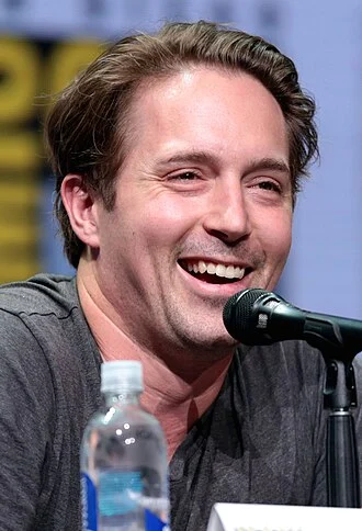 Beck Bennett height profile photo