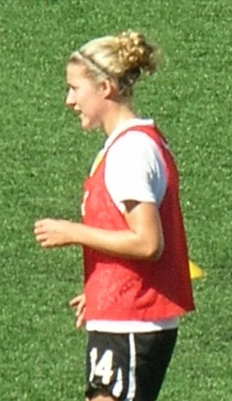 Becky Edwards (soccer) height profile photo