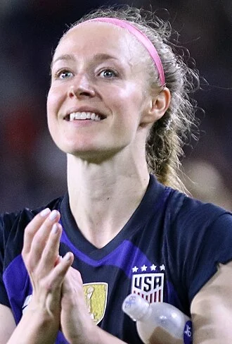Becky Sauerbrunn height profile photo
