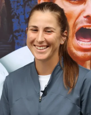Belinda Bencic height profile photo
