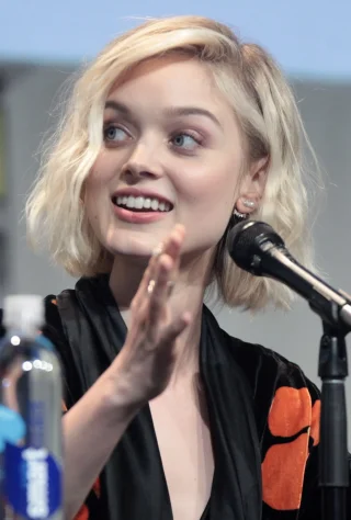 Bella Heathcote height profile photo
