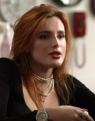 Bella Thorne height profile photo