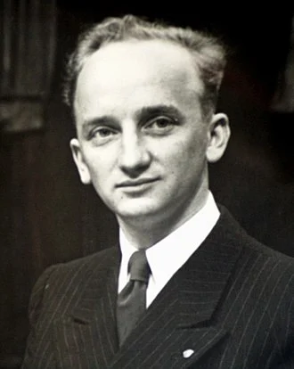 Ben Ferencz height profile photo