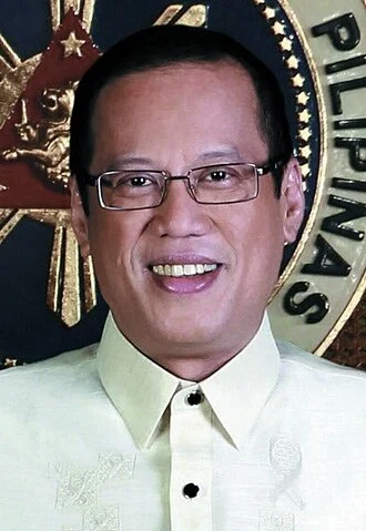 Benigno Aquino III height profile photo