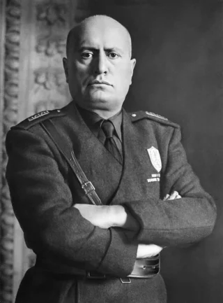 Benito Mussolini height profile photo