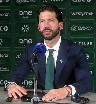 Benjamín Mora height profile photo