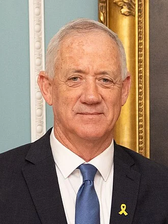 Benny Gantz height profile photo