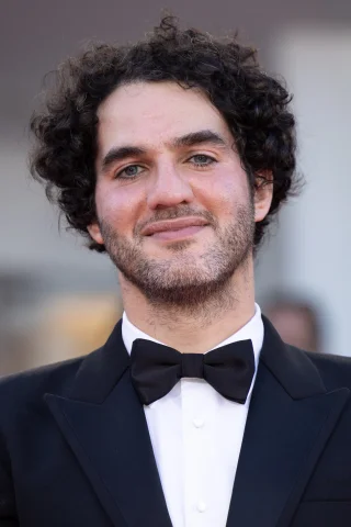 Benny Safdie height profile photo