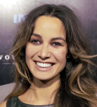 Bérénice Marlohe height profile photo
