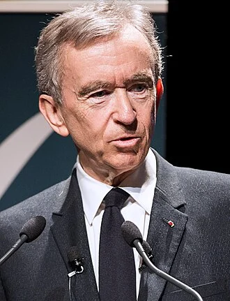 Bernard Arnault height profile photo