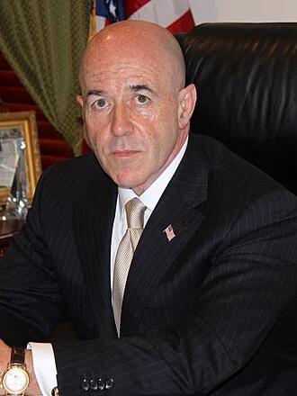 Bernard Kerik height profile photo