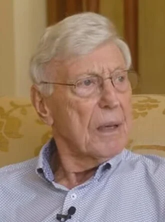 Bernard Marcus height profile photo