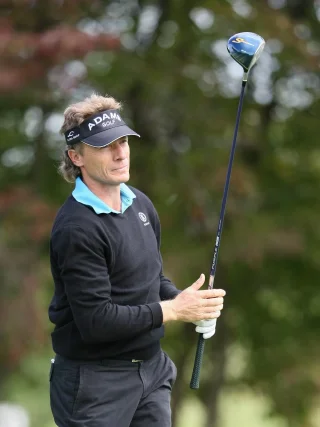 Bernhard Langer height profile photo