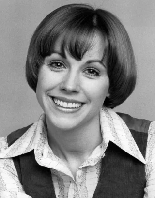 Bess Armstrong height profile photo