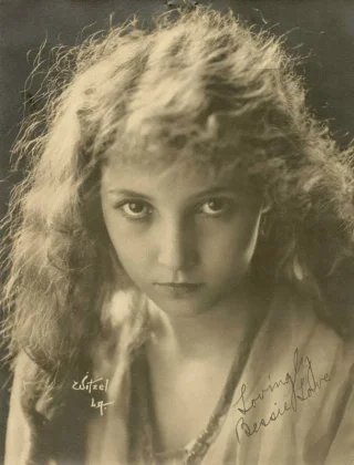 Bessie Love height profile photo
