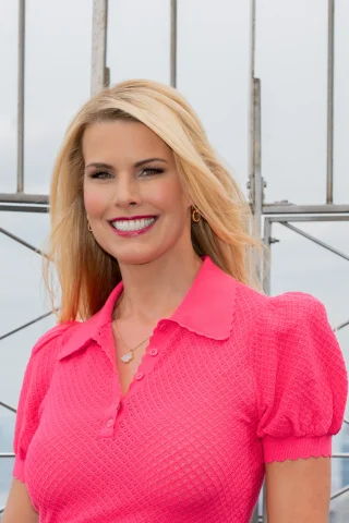 Beth Ostrosky Stern height profile photo
