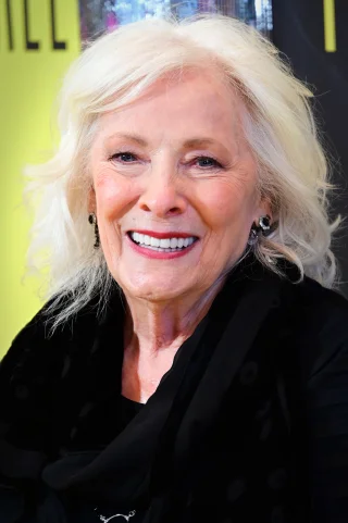 Betty Buckley height profile photo