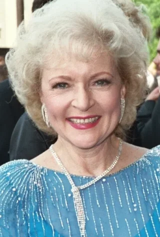 Betty White height profile photo