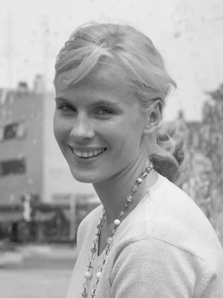 Bibi Andersson height profile photo
