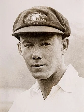 Bill Brown (cricketer) height profile photo