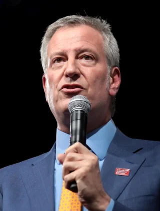 Bill de Blasio height profile photo