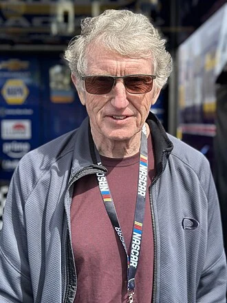 Bill Elliott height profile photo