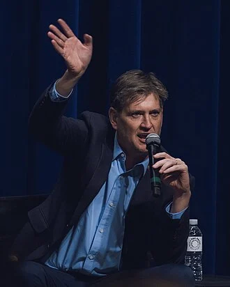 Bill Lawrence (TV producer) height profile photo