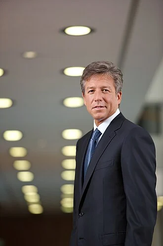 Bill McDermott height profile photo