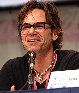 Billy Burke (actor) height profile photo