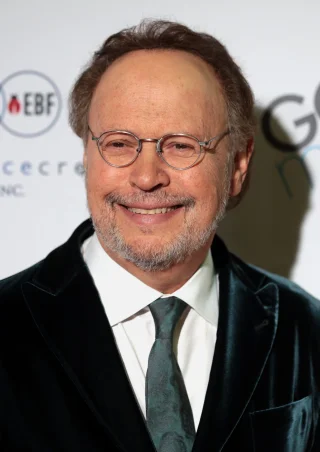 Billy Crystal height profile photo