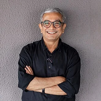 Bimal Patel (architect) height profile photo