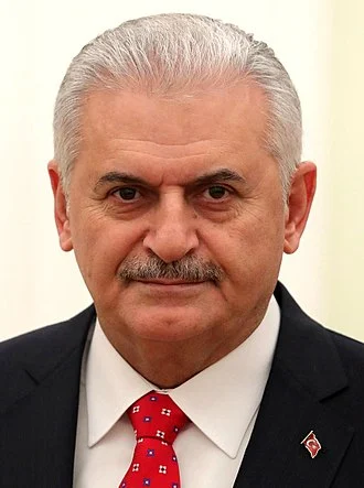 Binali Yıldırım height profile photo