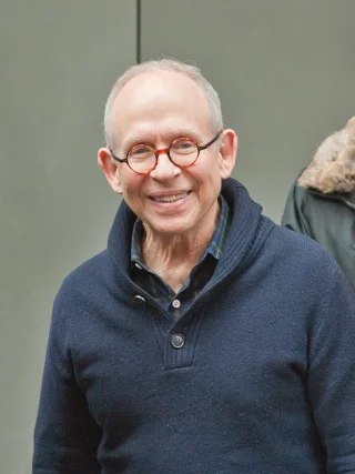 Bob Balaban height profile photo