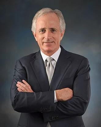 Bob Corker height profile photo
